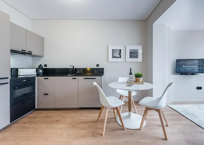 Apartmentsporto - Boavista 505 דירה *